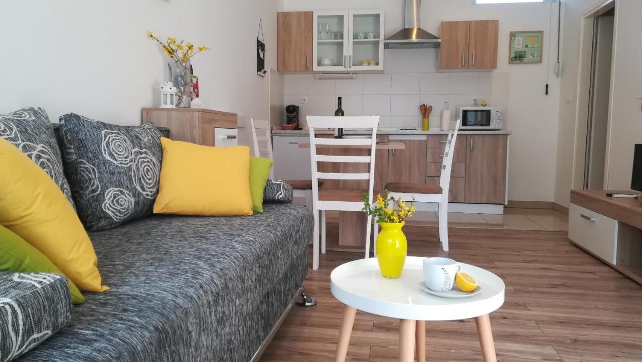 Apartment Near Center,Beach,Bus +Free Parking Задар Екстериор снимка
