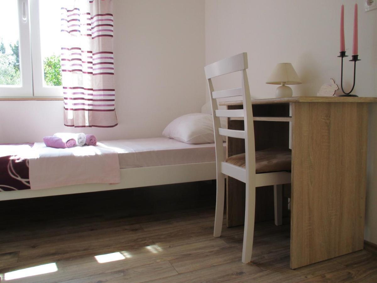 Apartment Near Center,Beach,Bus +Free Parking Задар Екстериор снимка